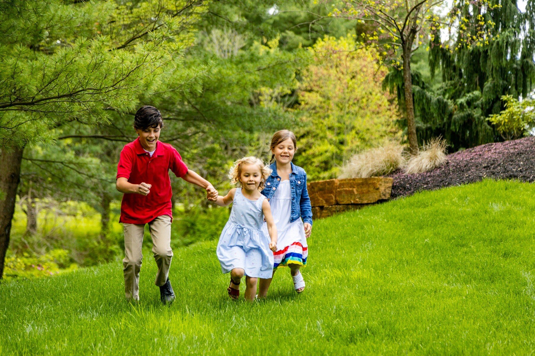children playing on a safe lawn