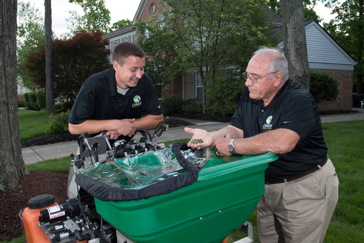 lawn care technician training at Oasis Turf & Tree